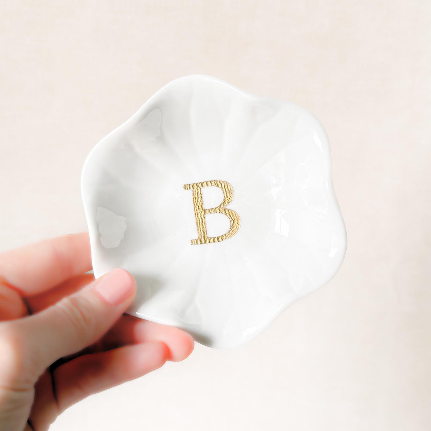 Scalloped Jewelry Holder Minimalistic Gift