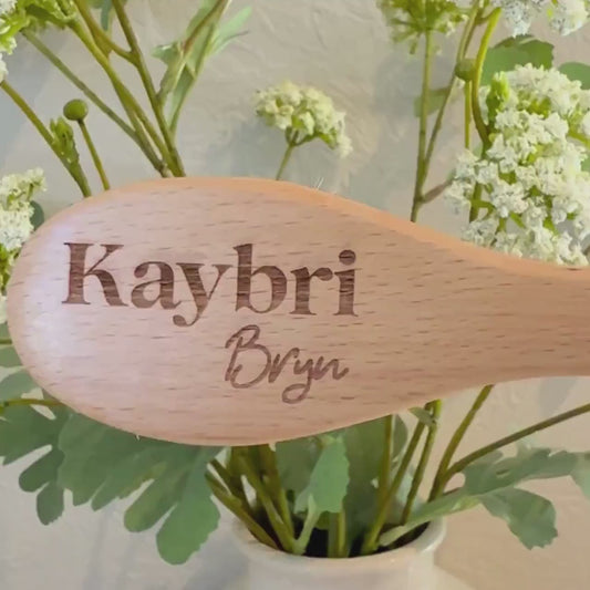 Personalized Wooden Baby Hair Brush Custom Name Hairbrush For Newborn Baby Shower Gift Heirloom Quality Baby Keepsake Gift Idea New Parent